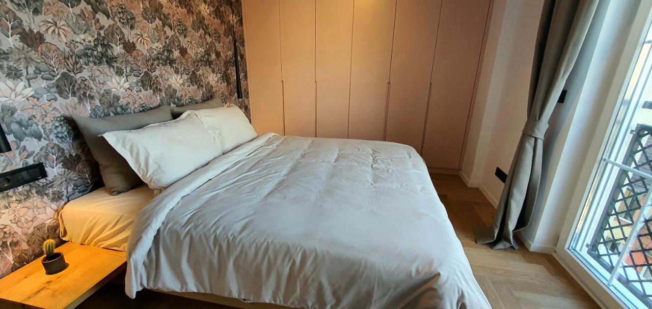 Floral Inn Приштина Екстер'єр фото