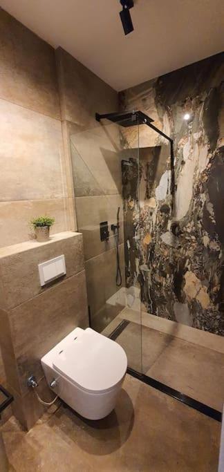 Floral Inn Приштина Екстер'єр фото