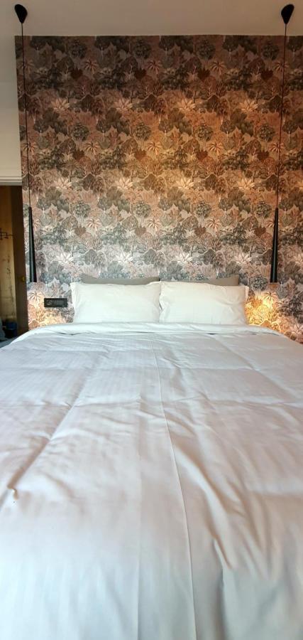 Floral Inn Приштина Екстер'єр фото